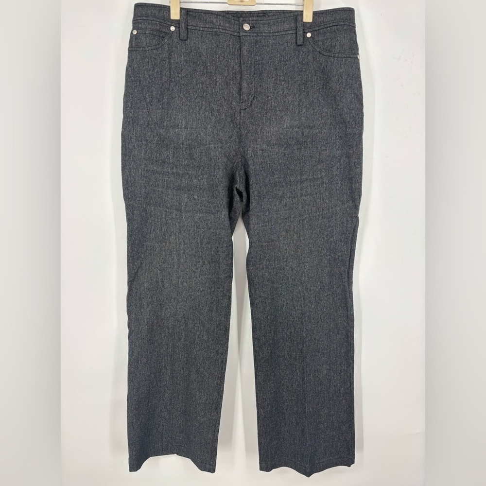 NWOT Ellen Tracy‎ Black Straight Leg Jeans 16
